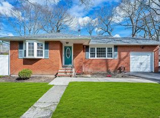 167 Northern Blvd, Shirley, NY 11967