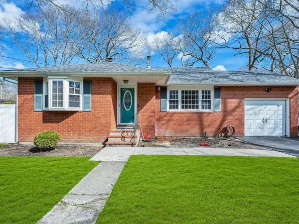 167 Northern Boulevard, Shirley, NY 11967