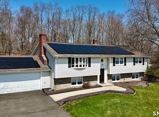 6 Liberty Terrace, North Haven, CT 06473