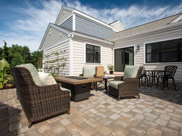 67 Outlook East Rd, Plymouth, MA 02360