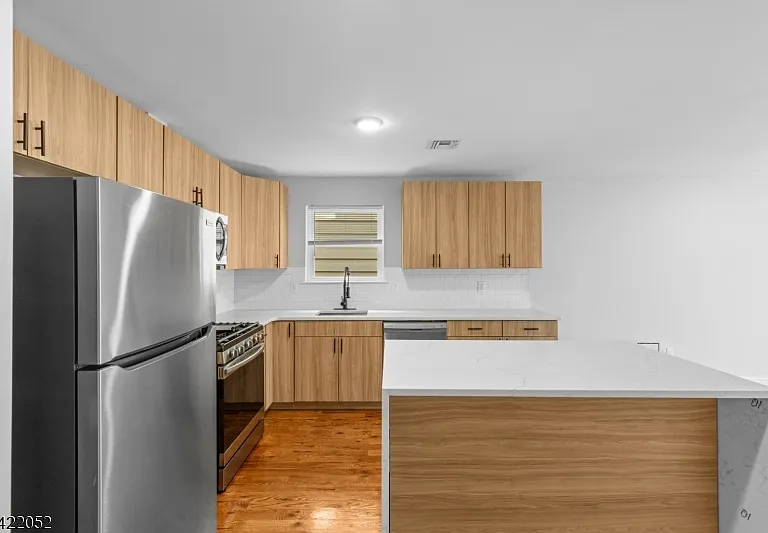 19 Shaw Ave #1 — Photo 10