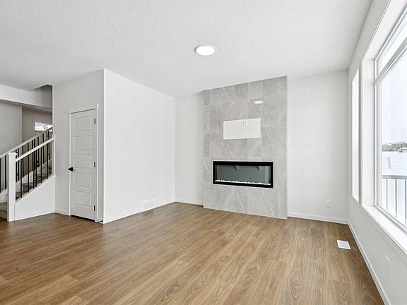 2nd image of 175 NE Herron Lndg NE