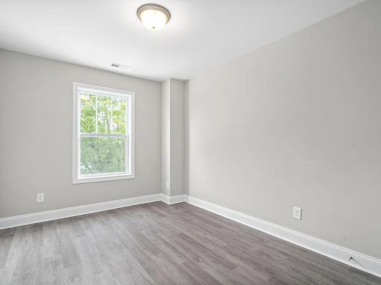 1305 Dodd St — Photo 21