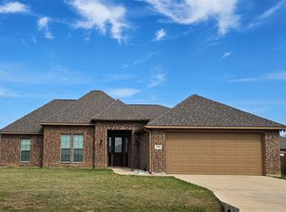 2301 Camryn Ln, Mabank, TX 75147