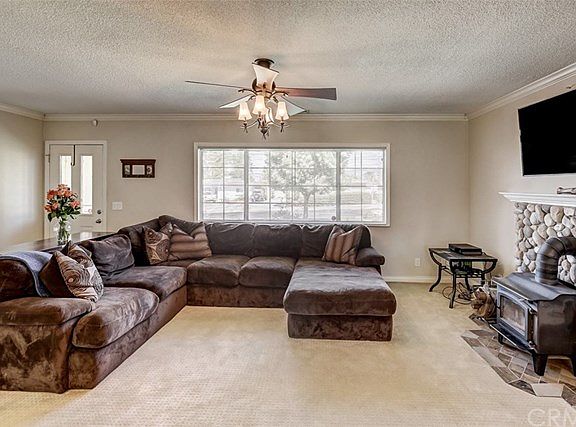 5th image of 203 Myrtlewood Dr