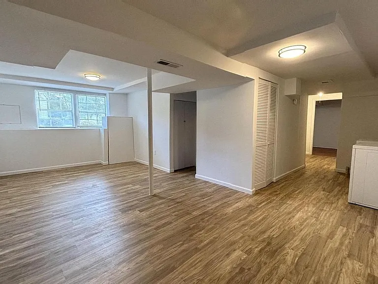 8106 Rhode Island Ave — Photo 15