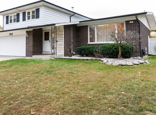 804 W Arquilla Dr, Glenwood, IL