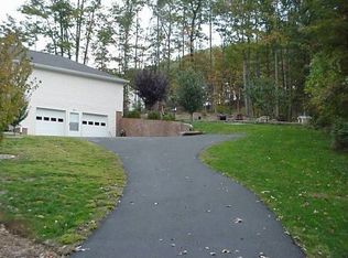 1247 Asbury Mill Rd, Cleveland, GA 30528