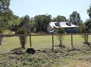 1721 Roasting Ear Rd, Onia, AR 72663