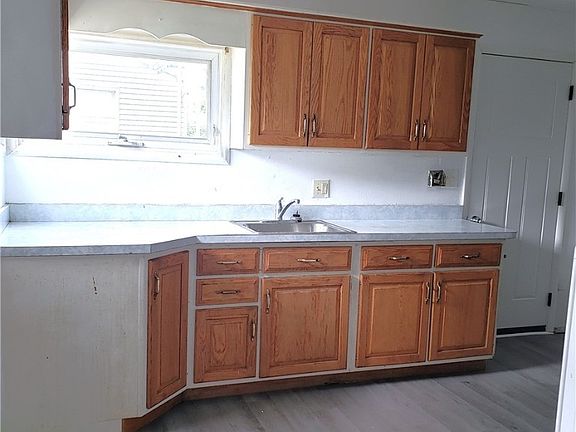 4th image of 1719 Denison Ave NW