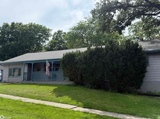 620 N Maple St, Creston, IA 50801
