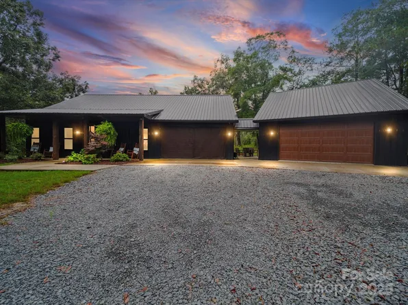 922 Sportsman Rd, Morven, NC 28119