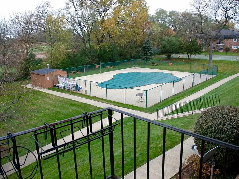 2423 Ogden Ave #7 — Photo 9