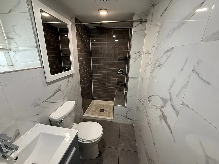 13 Olean Ave #B100E — Photo 9