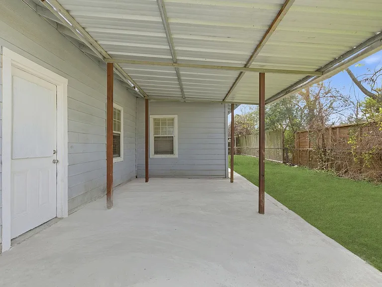 2411 Leffingwell St — Photo 36