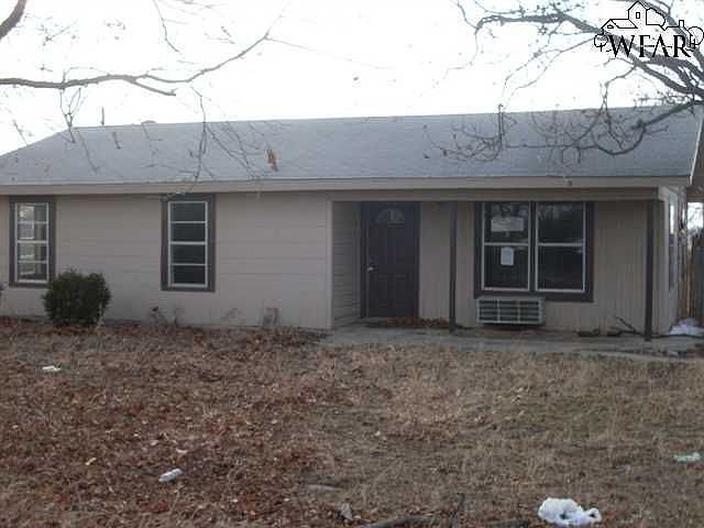 Home for Sale in Bowie, TX $21,300