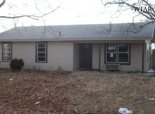 500 Jack Grace Hill Rd, Bowie, TX 76230