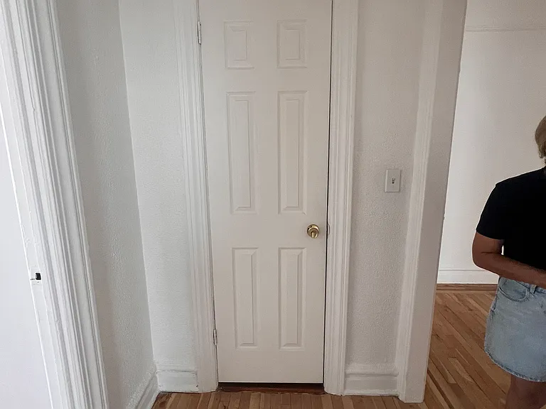 2143 Chatterton Ave #2 — Photo 6