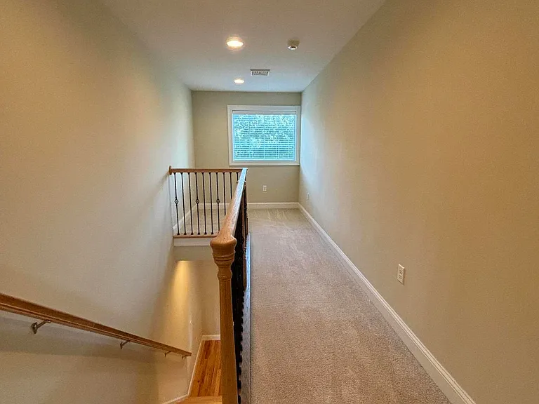 1803 Robinson Close — Photo 10