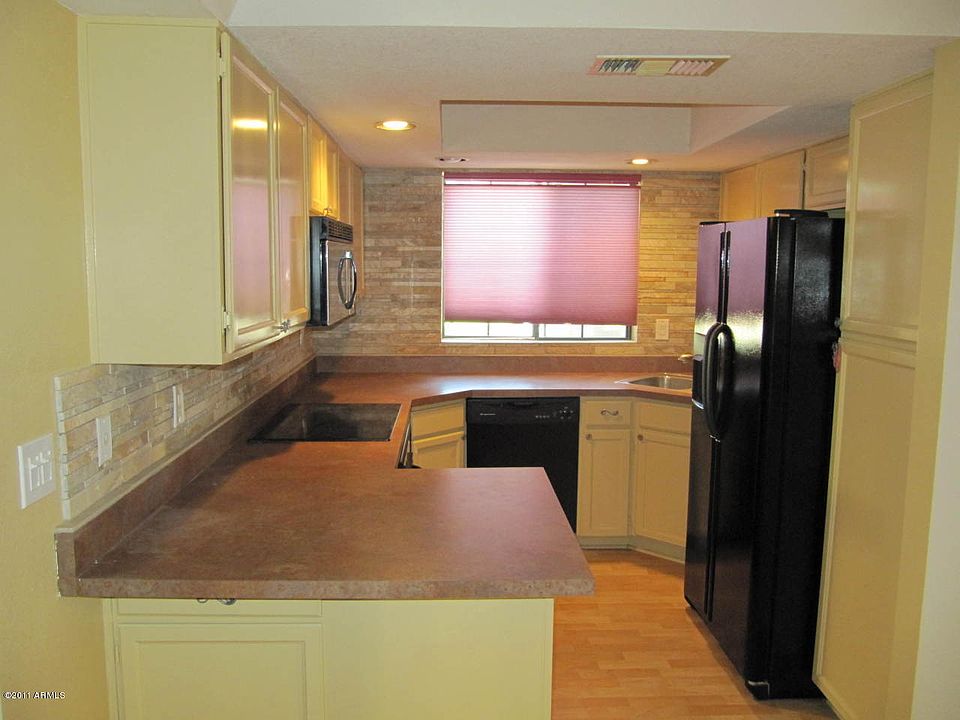 1st image of 925 N COLLEGE Avenue #G-126