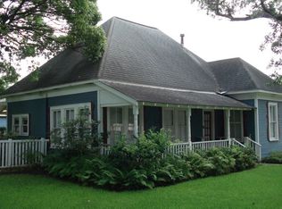 445 E Orange St, Angleton, TX 77515