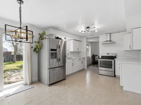 2412 Tulip St, Longmont, CO 80501