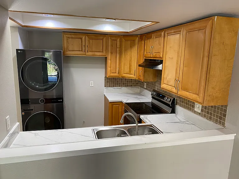 927 S Mountain Ave #80 — Photo 23
