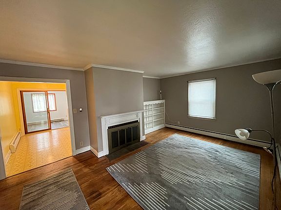 2nd image of 549 Morris St #1