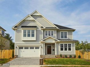 6213 31st St N, Arlington, VA 22207