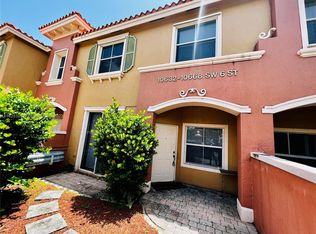 10648 SW 6th St #1603, Hollywood, FL 33025