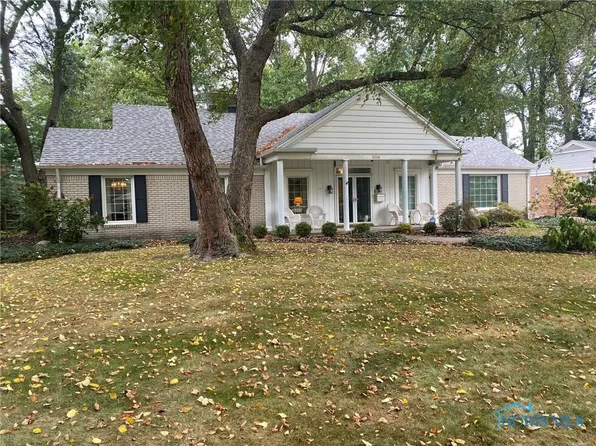 3854 Tall Oaks Dr, Toledo, OH 43614