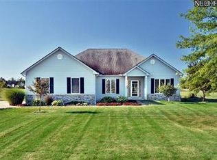 26677 Crocker Lndg, Columbia Station, OH 44028