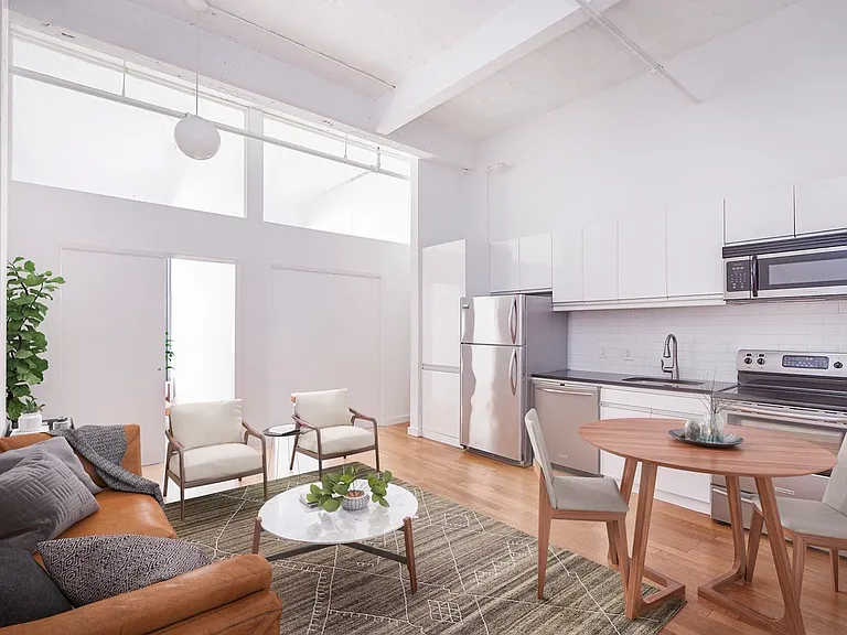 44 Berry St #4A — Photo 1