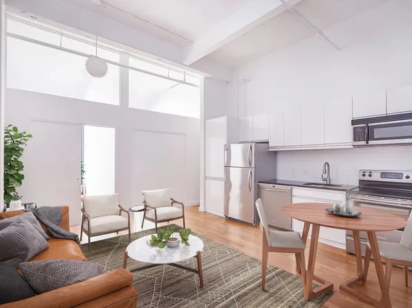 44 Berry Street image 1 of 6