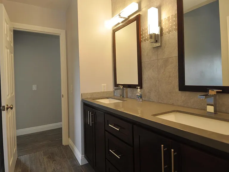 4022 Layang Layang Cir #B-1 — Photo 10