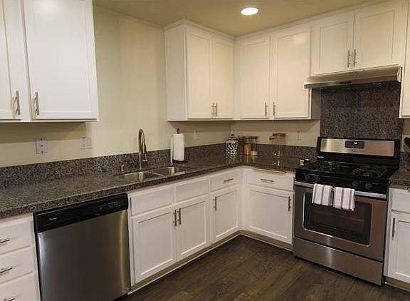 5th image of 703 Elderberry Dr