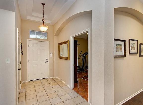 5th image of 4204 Kingsburg Dr