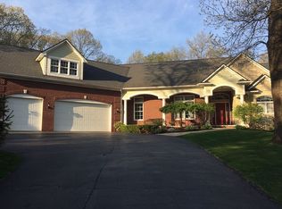 8411 Climbing Way, Pinckney, MI 48169