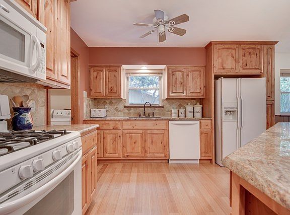4th image of 424 Nimitz Cir