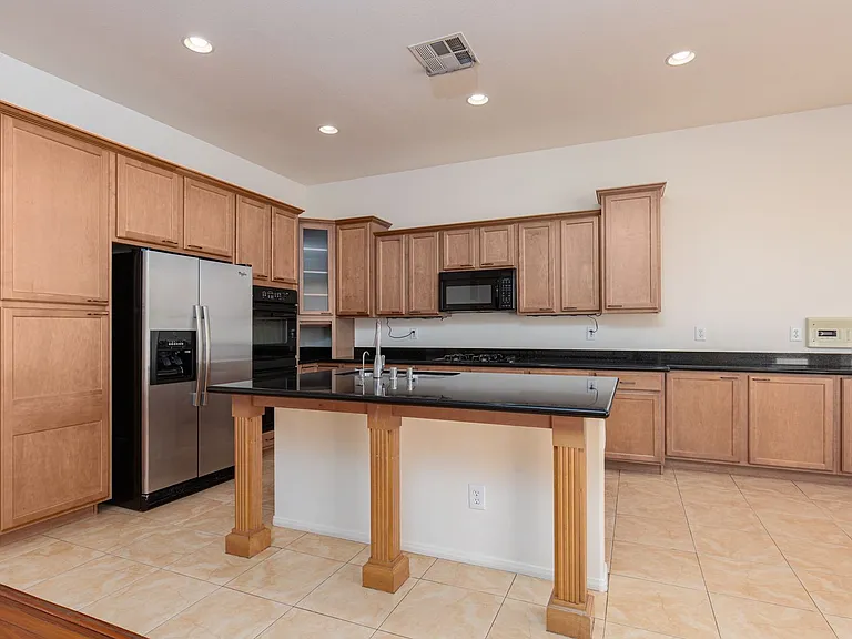 11749 Stonewall Springs Ave — Photo 18