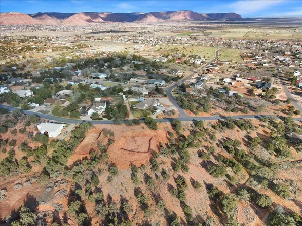 1556 S Lee Dr, Kanab, UT 84741