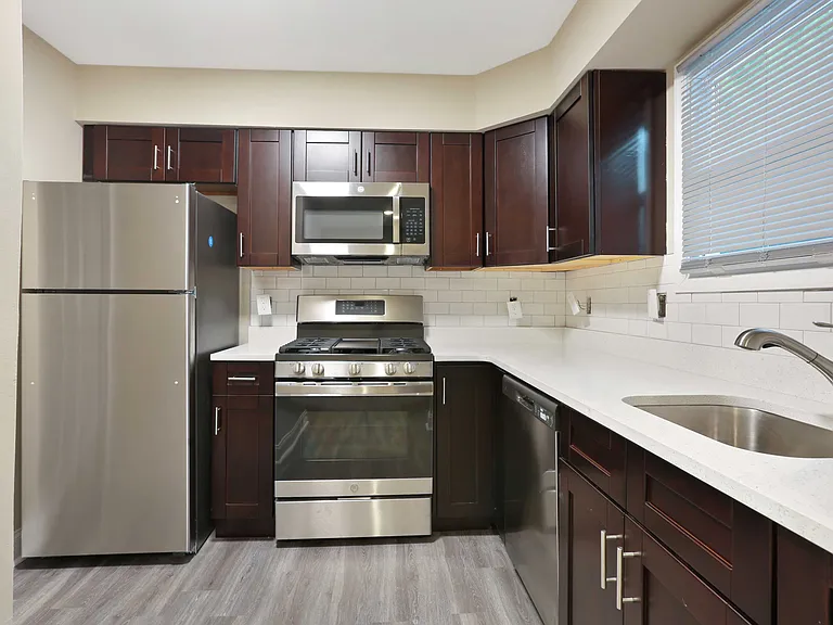 1205 Wilcox St — Photo 7