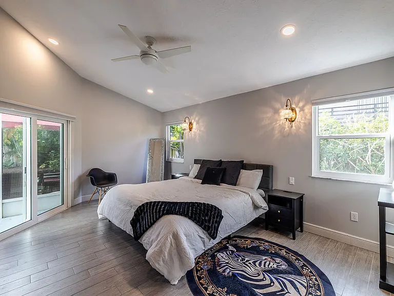 9330 Seagrape Dr — Photo 25