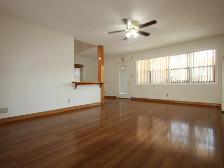 2262 S Carmelina Ave — Photo 3