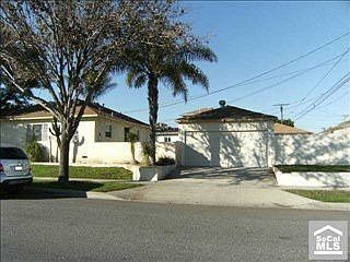 3rd image of 5102 Adenmoor Ave