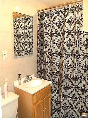 Rented by City Connections Realty | media 54