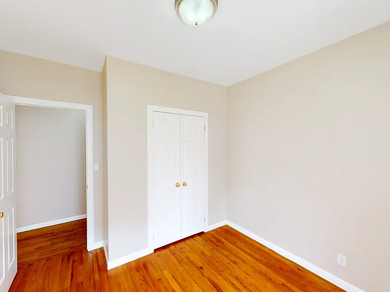 180 Claremont Ave #21 — Photo 15