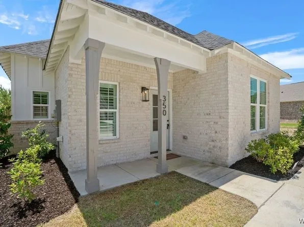 350 Shiloh Creek Dr, Calera, AL 35040
