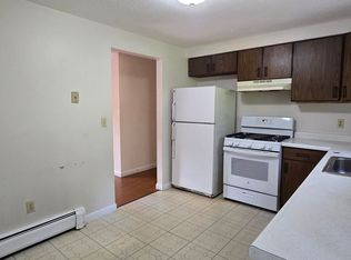 206-208 Higgins Crowell Rd, West Yarmouth, MA 02673
