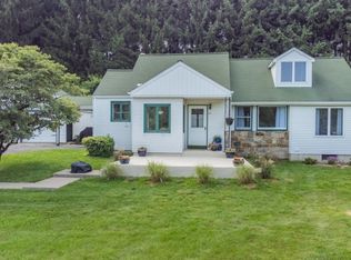 35 Frog Hollow Rd, Califon, NJ 07830